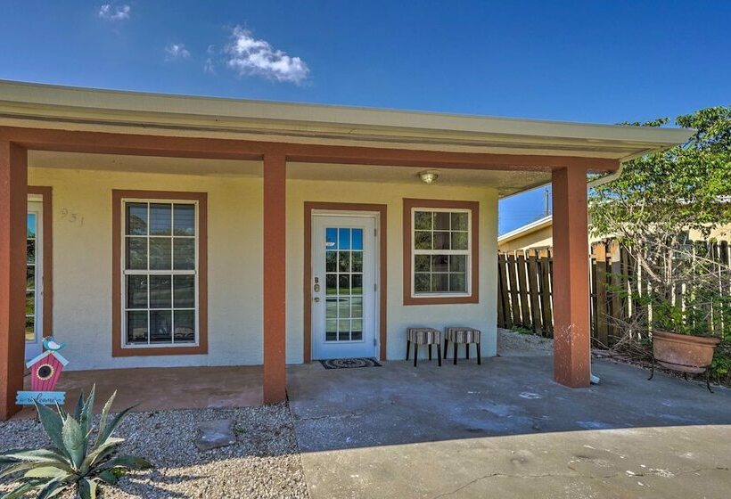Convenient Naples Retreat < 4 Mi To Beach!