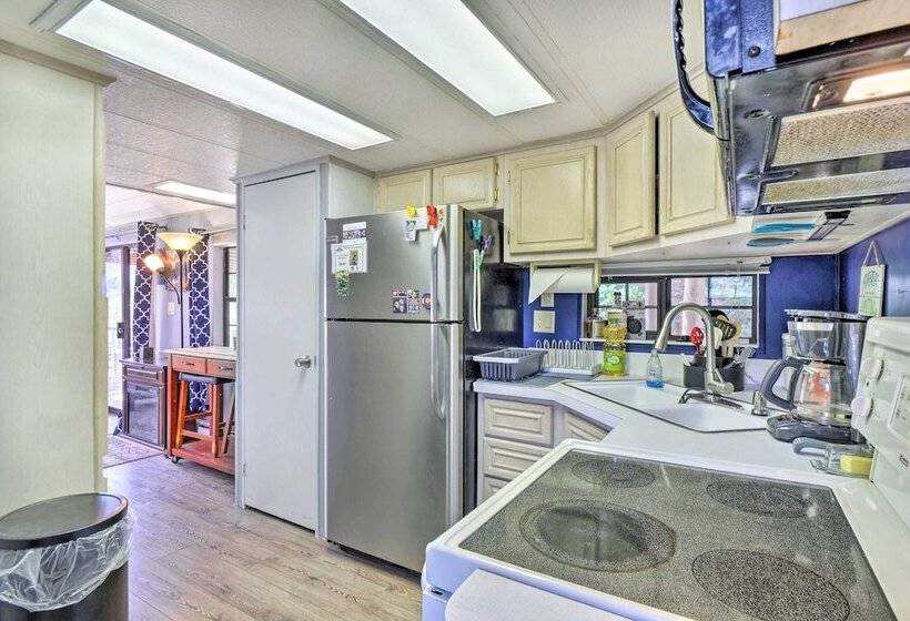 Lakefront Breckenridge Cabin: 6 Mi To Ski Resort!