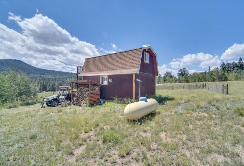 Secluded Jefferson Cabin W/ Deck + Mountain Views!