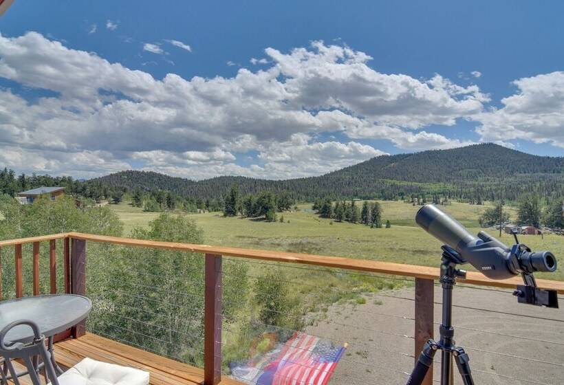 Secluded Jefferson Cabin W/ Deck + Mountain Views!