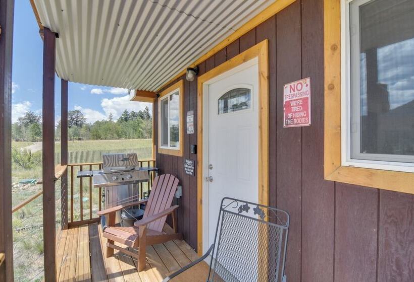 Secluded Jefferson Cabin W/ Deck + Mountain Views!
