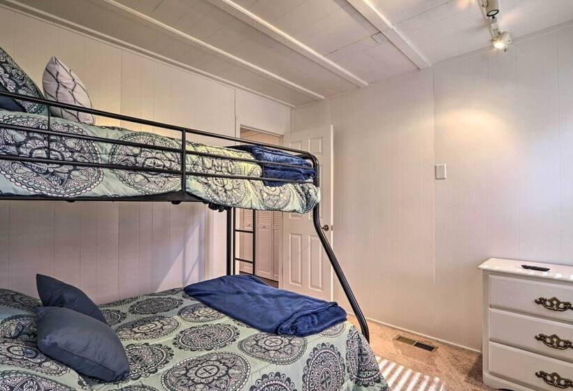 Cozy Cottage: 14 Mi To Smoky Mountain Natl Park!