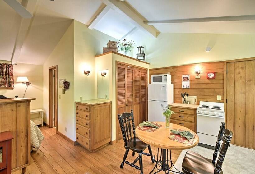 Cozy Cottage Duplex: Walk To Peninsula State Park!