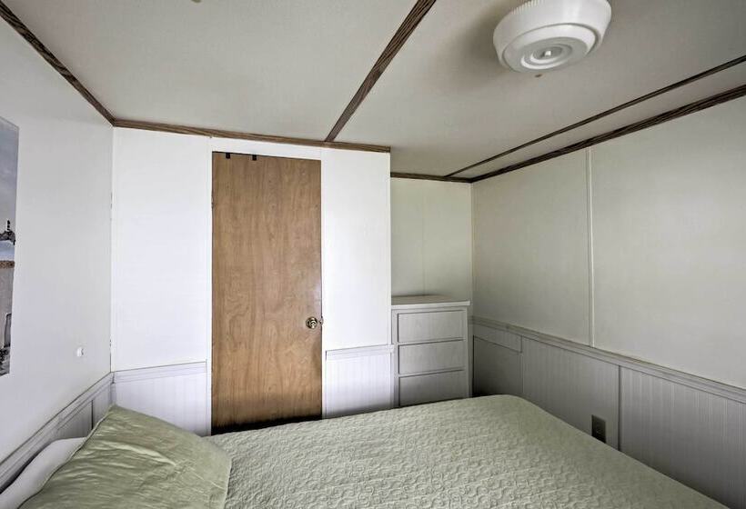 Cozy Lakefront Home In Ocala W/ Deck, Grill + A/c!