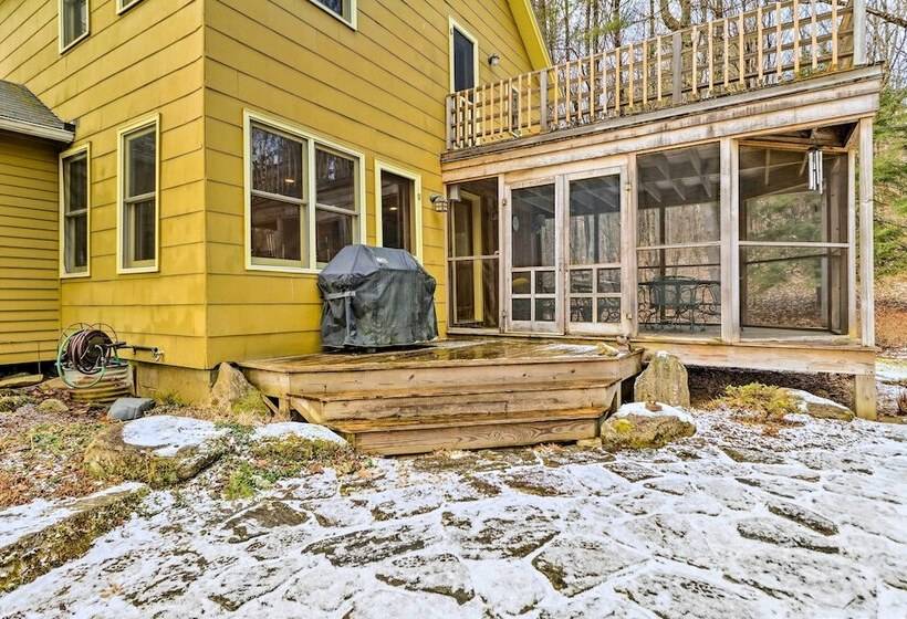 Cozy Monterey Home W/ Porch: Walk To Lake Garfield