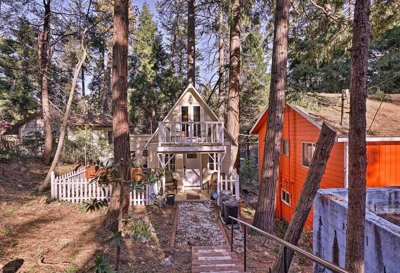 Cozy, Pet Friendly Mtn Cabin: 1 Mi To Lake Gregory