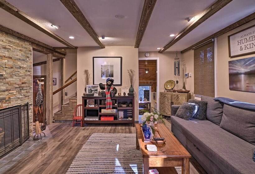 Cozy, Pet Friendly Mtn Cabin: 1 Mi To Lake Gregory