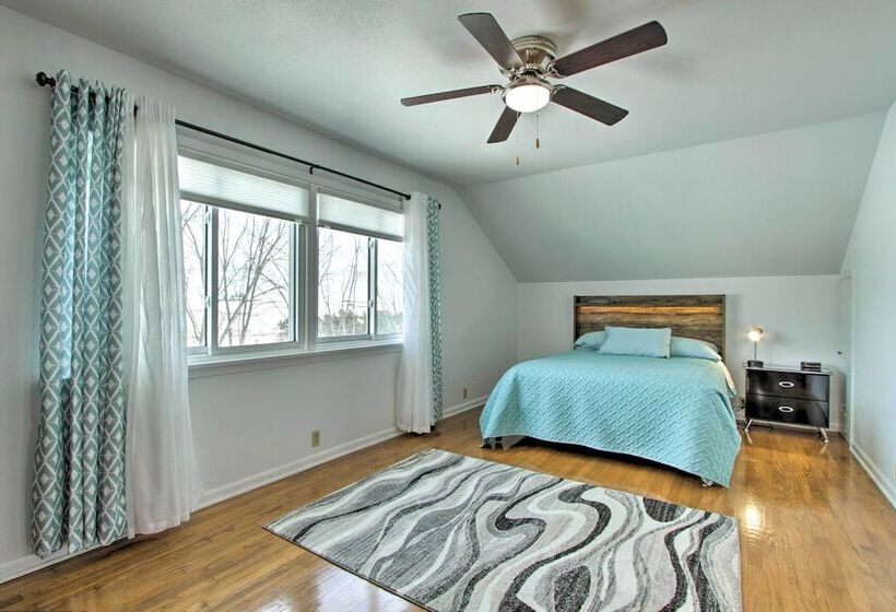 Cozy Postville Retreat W/ Fireplaces & Yard!