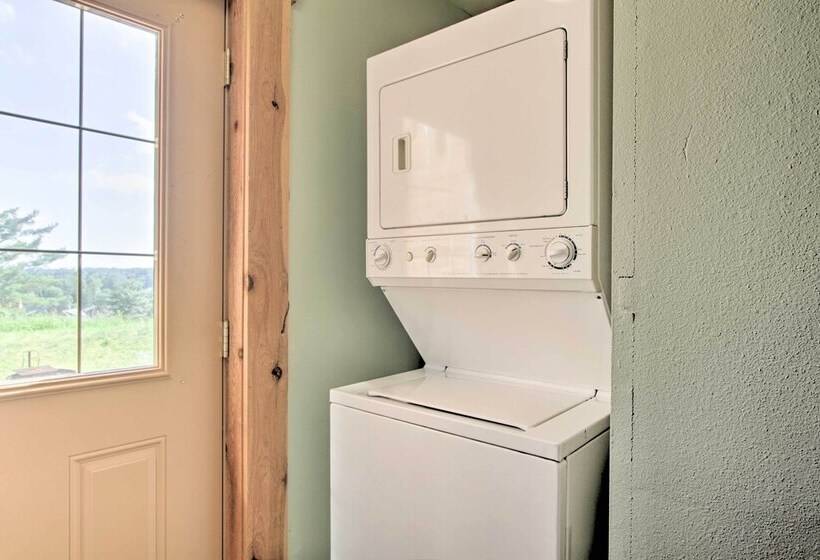 Cozy Resort Cabin In The Heart Of Warrens!