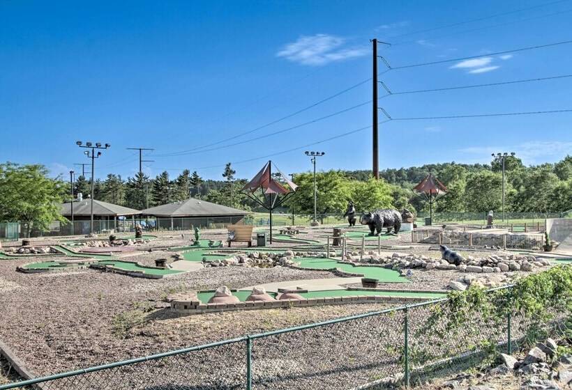 Cozy Resort Cabin In The Heart Of Warrens!