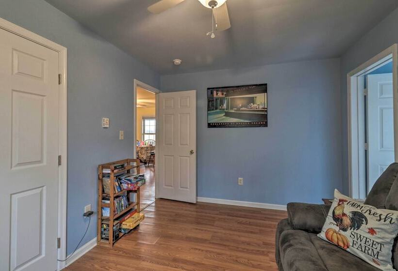 Cozy Rixeyville Cottage W/ Deck, Grill, & Stabling