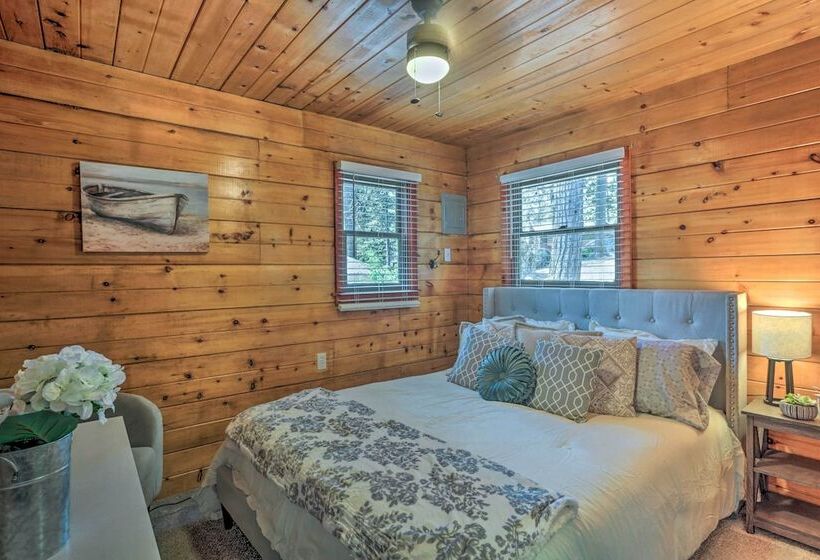 Half Mi To Shaver Lake: Cabin W/ Wraparound Deck