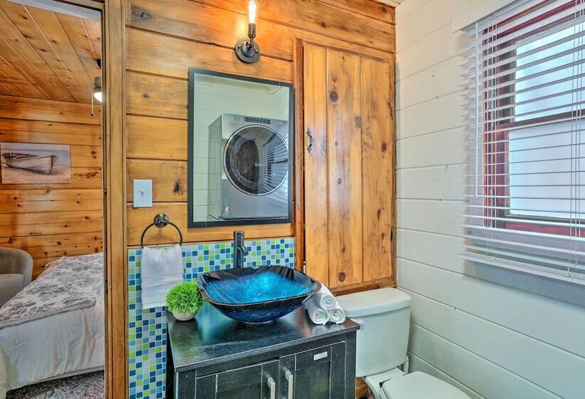 Half Mi To Shaver Lake: Cabin W/ Wraparound Deck