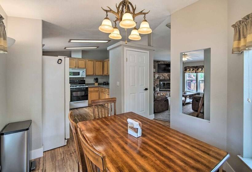 8 Mi To Big Bear Lake & Village: Sugarloaf Cabin!