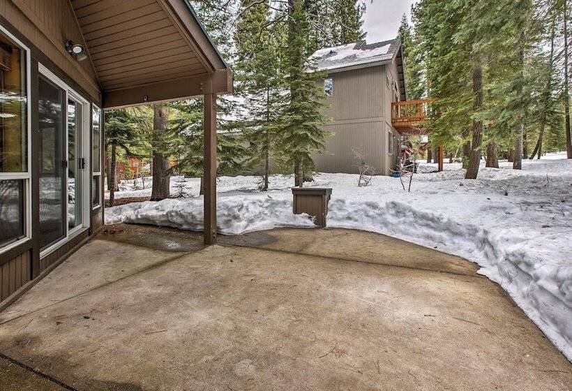 Cabin < 2 Mi To Tahoe Donner Downhill Ski Resort