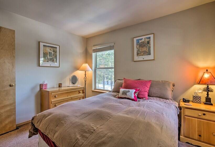 Cabin < 2 Mi To Tahoe Donner Downhill Ski Resort