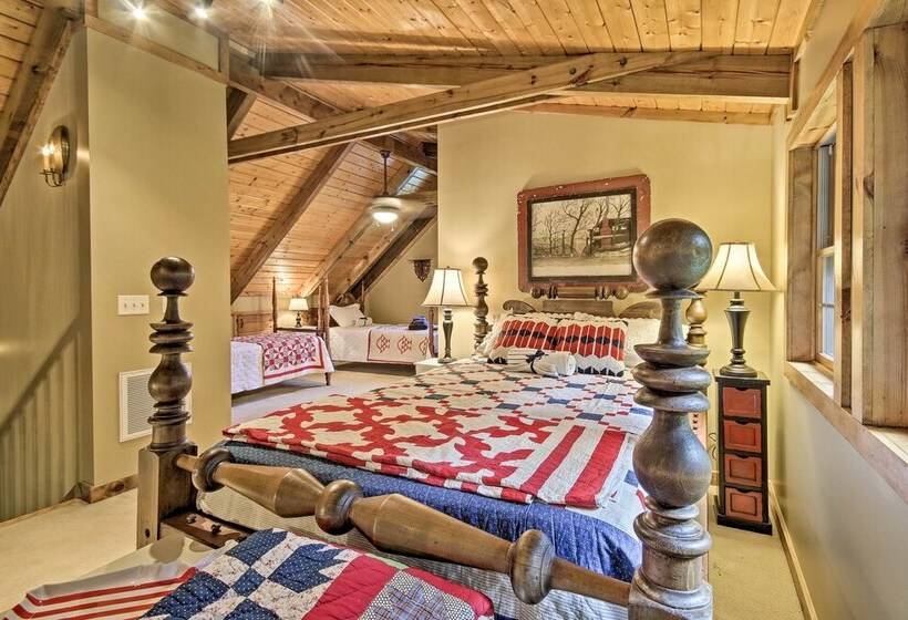 Creekside Berkeley Springs Cabin On 35 Acres!