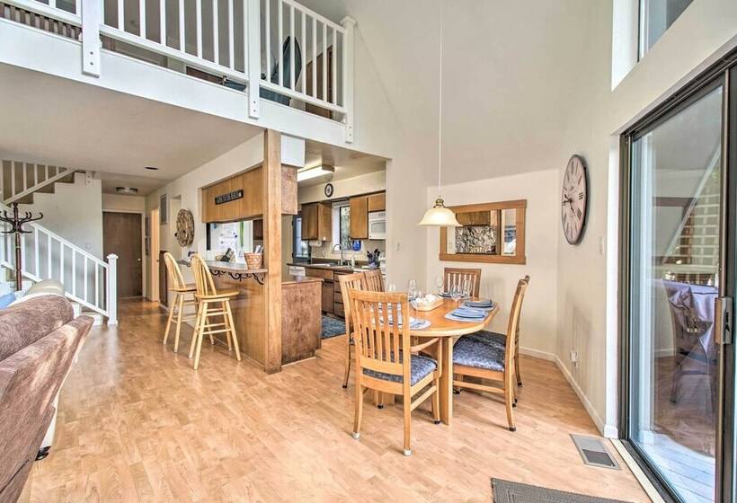 Creekside Chalet W/ Hidden Spa And Private Beach!