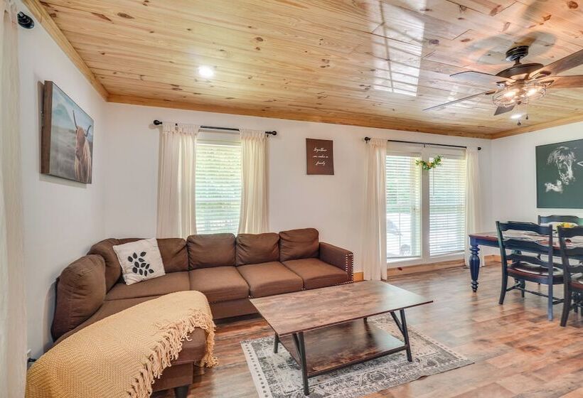 Creekside Ranch  W/ Porch ~ 2 Mi To Pkwy