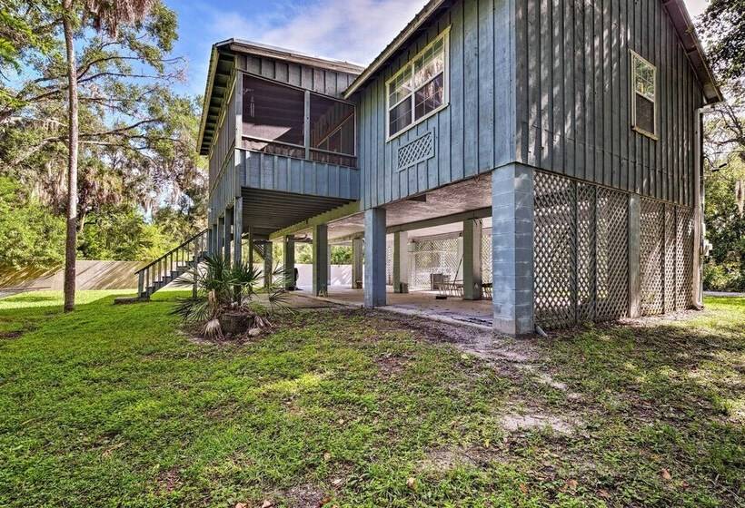 Crystal River Home W/ Dock, 1 Mile To Boat Launch