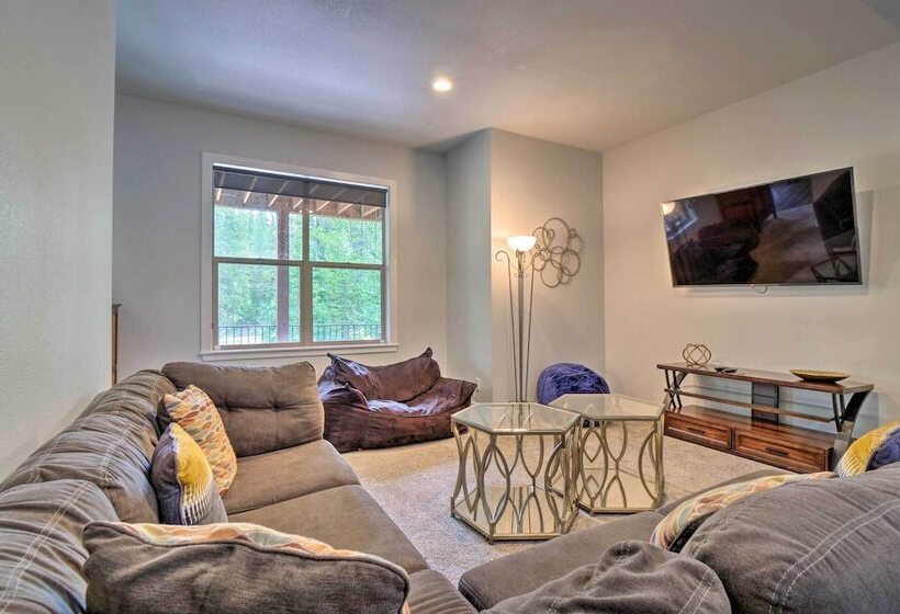 3 Mi To Ski Resort: Modern Breck Home W/ Hot Tub!