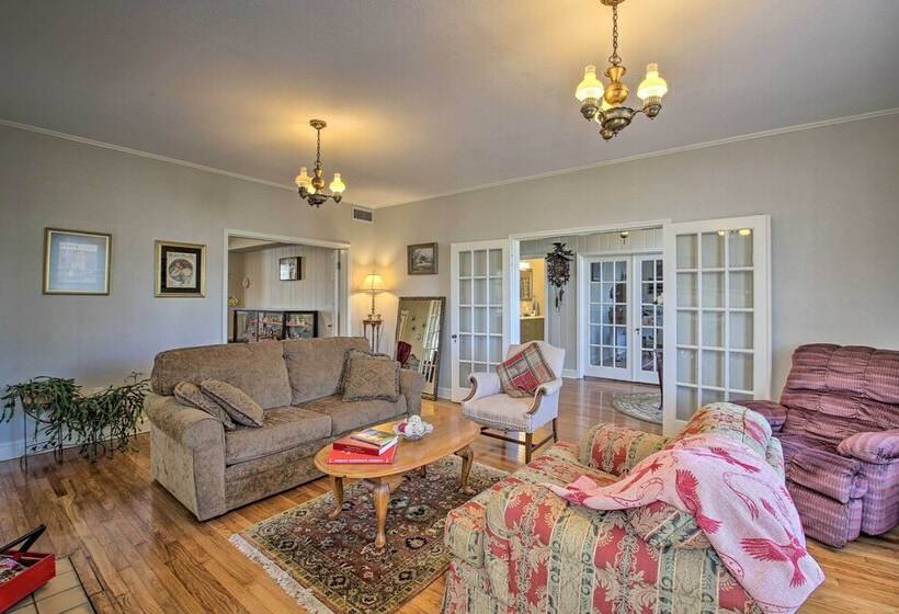 Delightful Retreat W/ Fireplace + Large Yard!