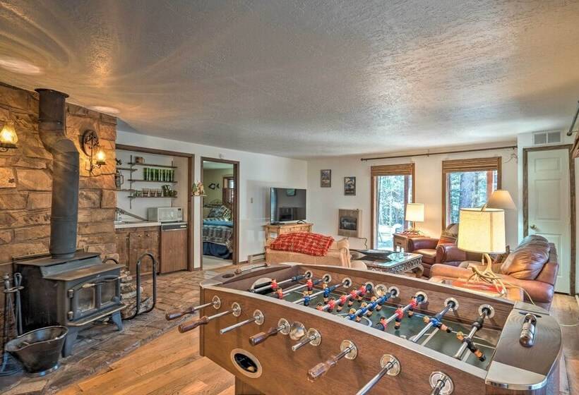 Deluxe Angel Fire Getaway, 4 Mi To Ski Slopes!