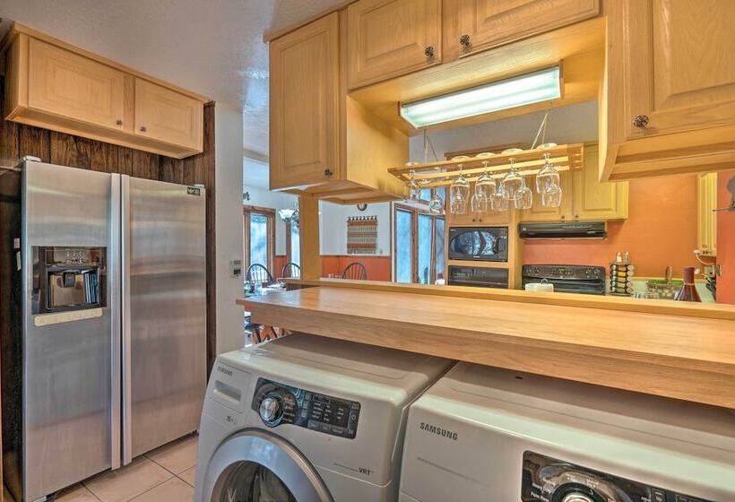 Deluxe Angel Fire Getaway, 4 Mi To Ski Slopes!