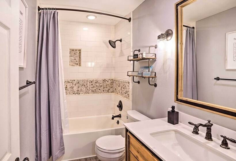 Deluxe Laguna Hills Home W/ Outdoor Oasis!