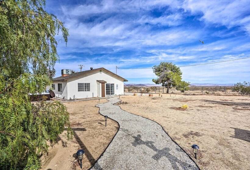 Desert Escape   Hot Tub, Fire Pit & Grill