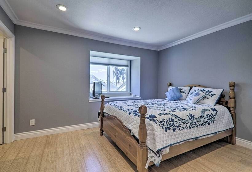 Discovery Bay Retreat W/ Balcony & Boat Dock!