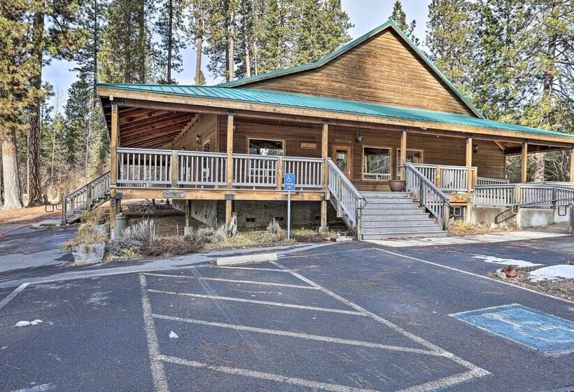 Downtown Cabin < 10 Miles To Mt Shasta Ski Park!