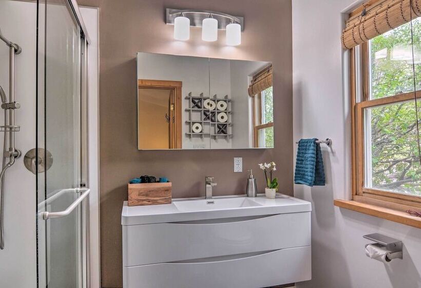 Dreamy Santa Fe Hideaway W/ Mountain Views!