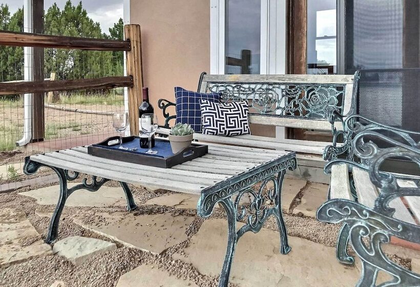 Dreamy Santa Fe Hideaway W/ Mountain Views!