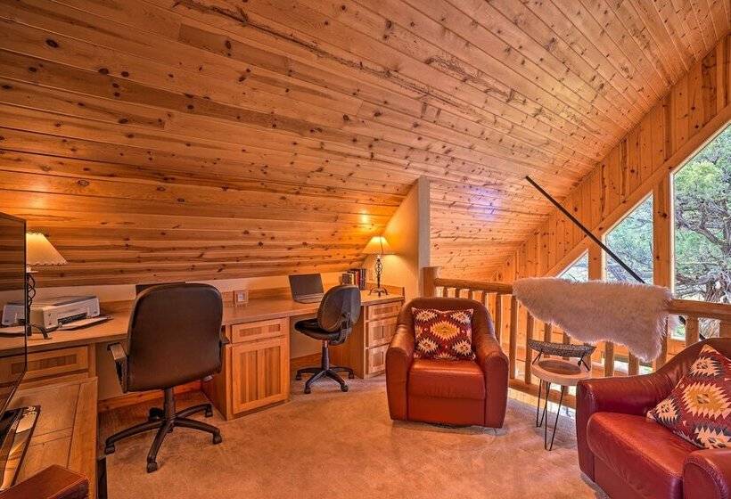 Eagle Crest Retreat W/ Great Wifi & Resort Access!