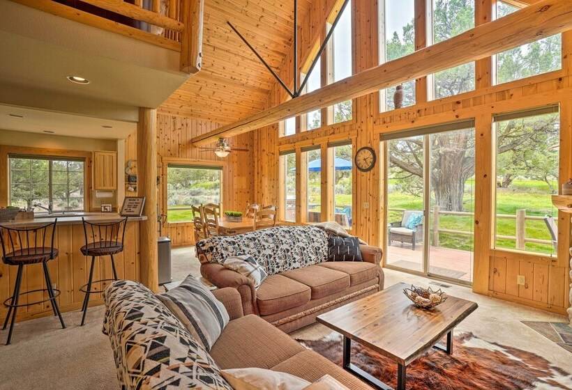 Eagle Crest Retreat W/ Great Wifi & Resort Access!