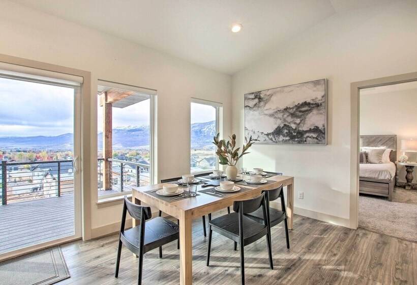 Eden Home W/ Stunning View ~ 6 Mi To Skiing!