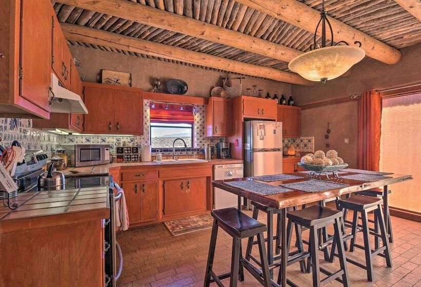 El Prado Adobe Home: Courtyard W/ Mountain Views!