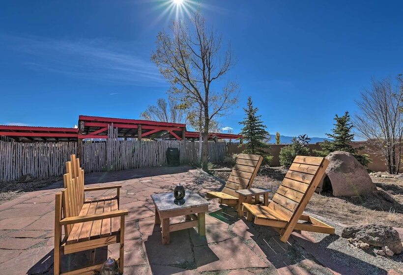 El Prado Adobe Home: Courtyard W/ Mountain Views!