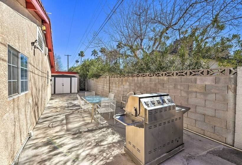 Elegant Home W/ Pool Table: 3 Mi To Vegas Strip!