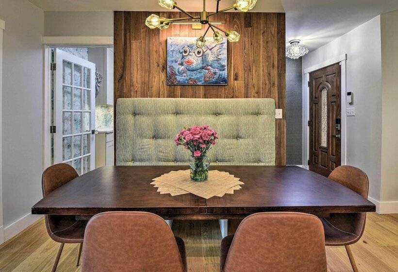 Emerald Coast Vacation Rental: 1 Mi To Beach