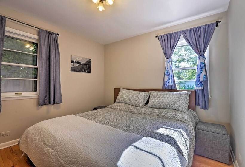 Englewood Retreat W/ Yard & Deck: Near Downtown!