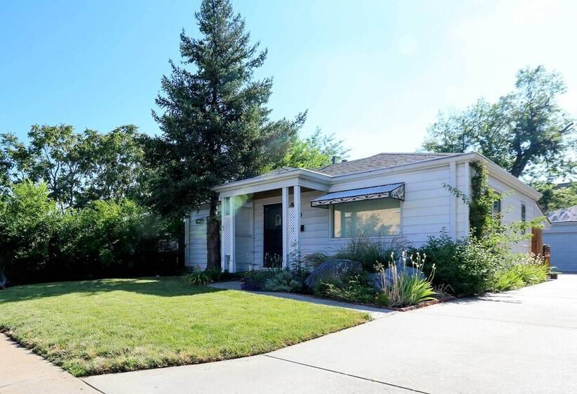 Englewood Retreat W/ Yard & Deck: Near Downtown!