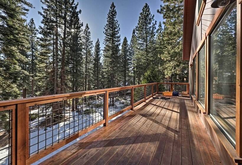 Expansive Tahoe Escape W/ Hot Tub: Ski + Hike