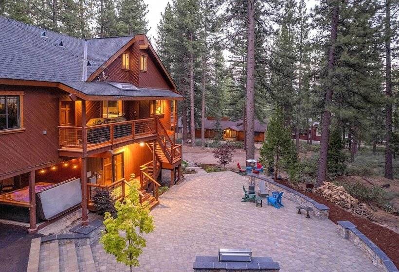 Expansive Tahoe Escape W/ Hot Tub: Ski + Hike