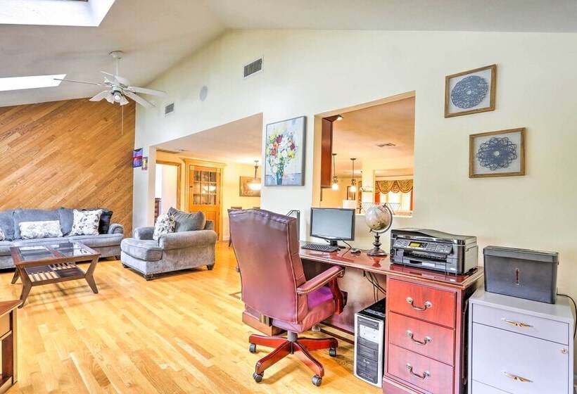 Extravagant Randolph Retreat W/ Private Pool!