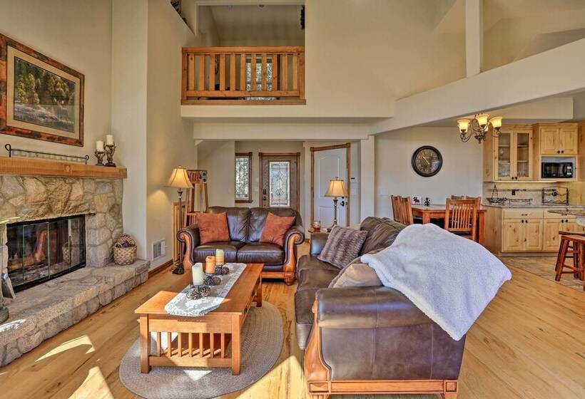 Family Cabin W/ Lake Arrowhead & Mountain Views!