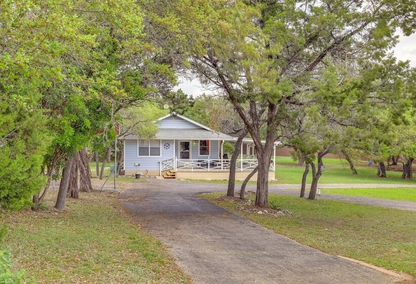 Canyon Lake Home W/ Resort Amenities & Fire Pit!