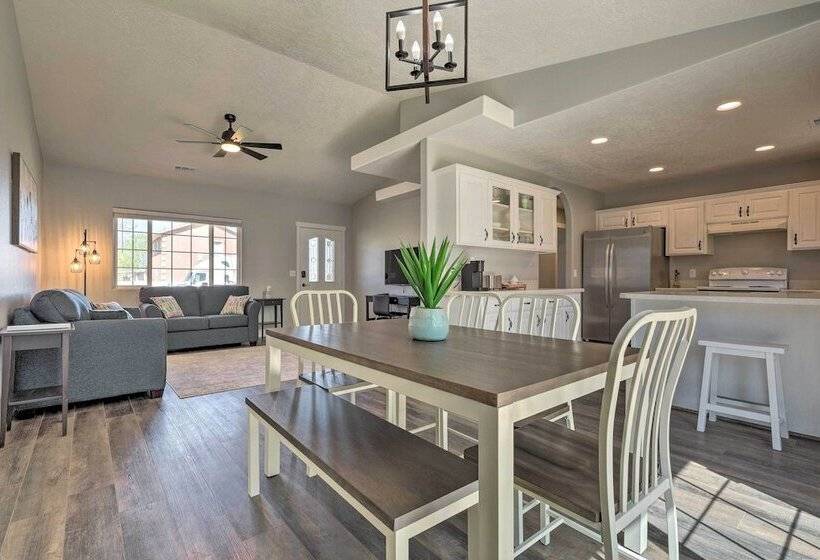Family Friendly Cedar City Home: Yard + Grill