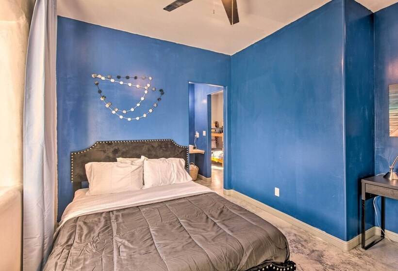 Family Friendly Desert Home ~ 10 Mi To Taos!